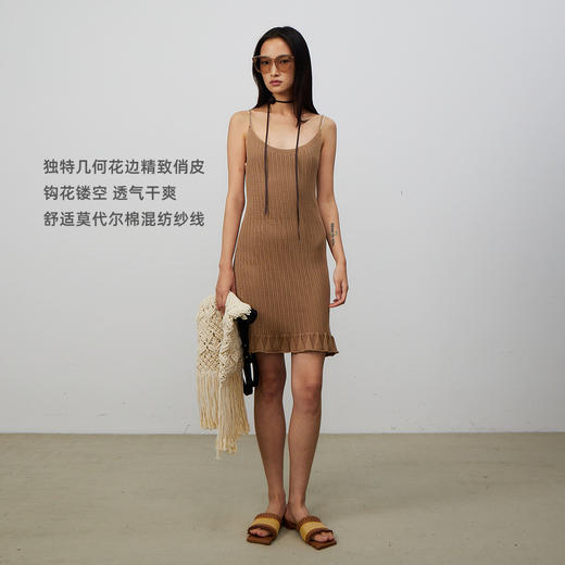 lost in echo2025春夏新款度假风手工钩花镂空透气针织吊带连衣裙 商品图2