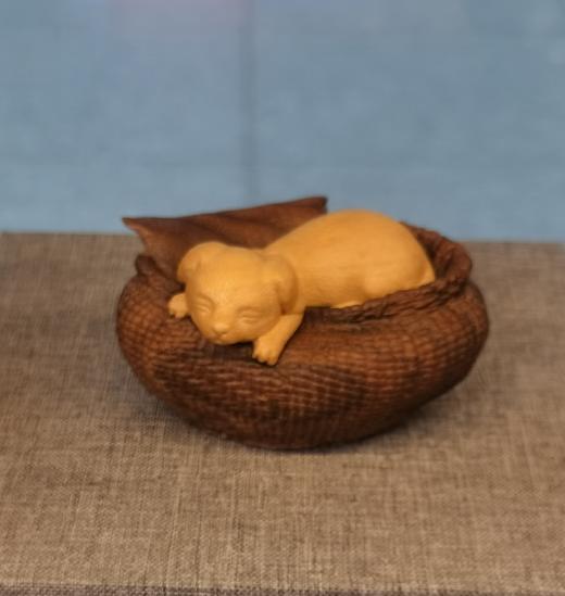 小狗旺财°黄杨镶胡桃木摆件 商品图0