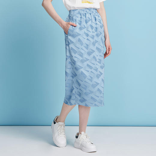 EITIE爱特爱直筒高腰显瘦垂坠休闲蓝色卫裙半身裙2025夏季新款B2506618 商品图2