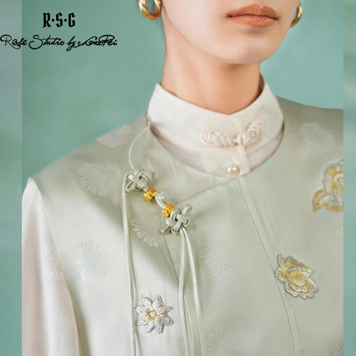 郭培成衣品牌精品系列新中式芙蓉花刺绣斜襟马甲 商品图1