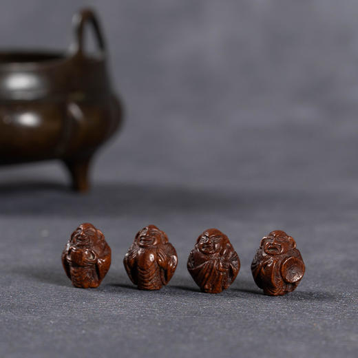 清	核雕罗汉老珠子一组（四枚） 商品图0