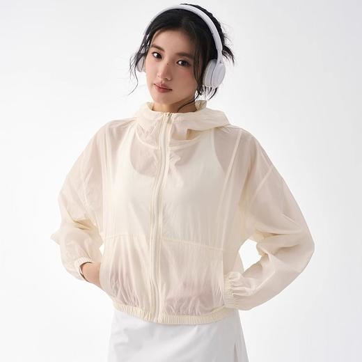 【限时秒】YOGACODE【火树银花系列】2025新款夏季轻薄运动瑜伽外套宽松连帽轻量化透气户外风衣DWN115133 商品图4