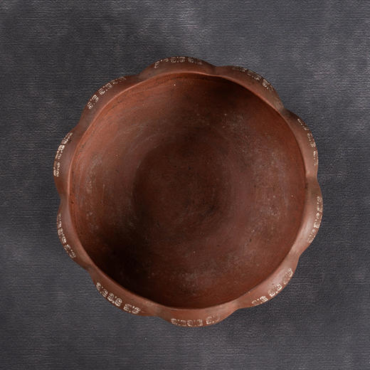 民国 “铁画轩制”紫砂莲瓣形笔洗 商品图3