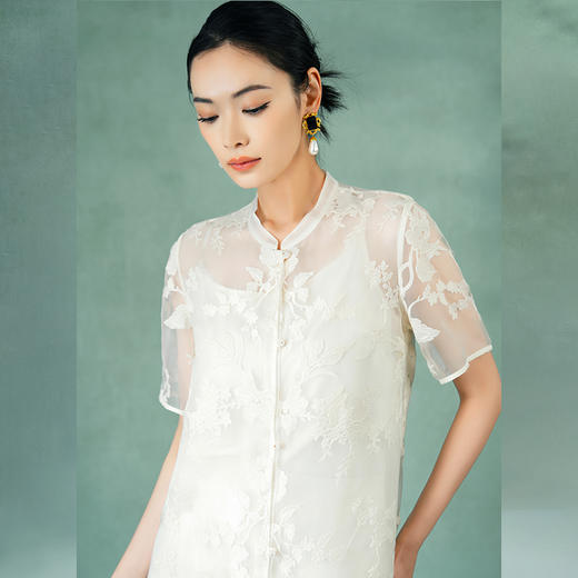 郭培成衣品牌精品系列《悦己花桑蚕丝系列》清幽之境长罩衫 商品图1