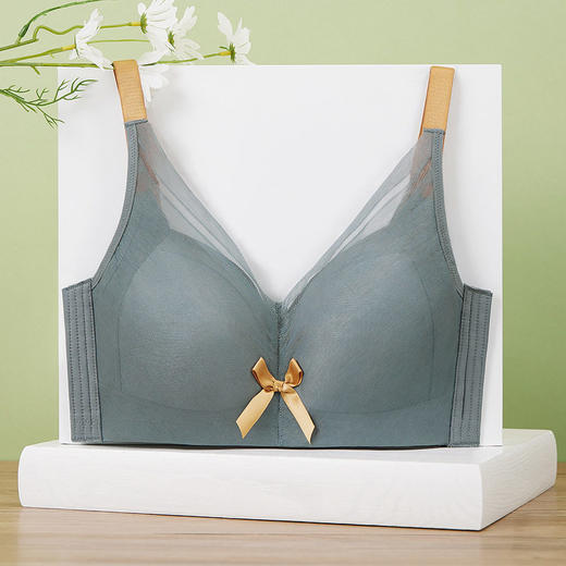 QC-W6057*  大胸显小薄杯光面文胸无钢圈乳胶大码内衣全罩杯聚拢轻薄上托文胸（单件） 商品图0