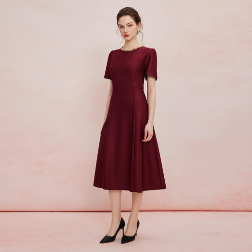 QF861斯尔丽2025夏季新款法式优雅丝毛收腰放摆显高显瘦浪漫钉珠连衣裙 商品图4