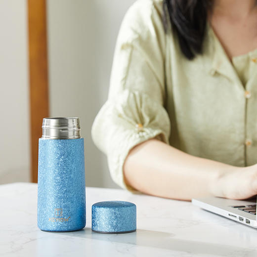 钛迷你保温杯， 钛涂装内胆，  180ml  ，喝到一口安全、放心热水 商品图4