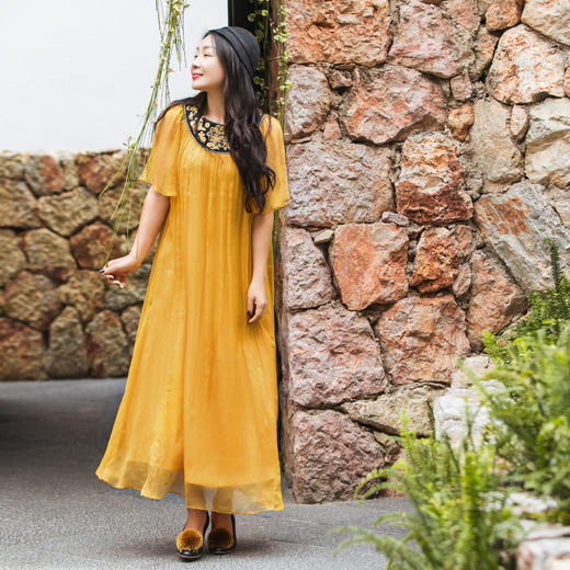 【林栖设计小店】（现货）绣花真丝连衣裙气质新中式宽松显瘦2025夏季新品改良襦裙1952115 商品图0