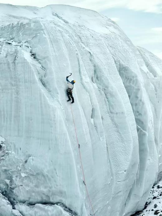 始祖鸟 Alpha SV LNY蛇年限定硬壳冲锋衣外套 男女同款（MG） 商品图8