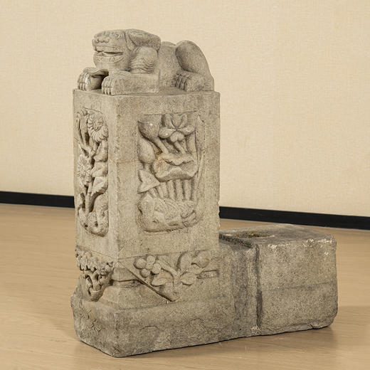 清	石雕狮子花卉纹门当 商品图2