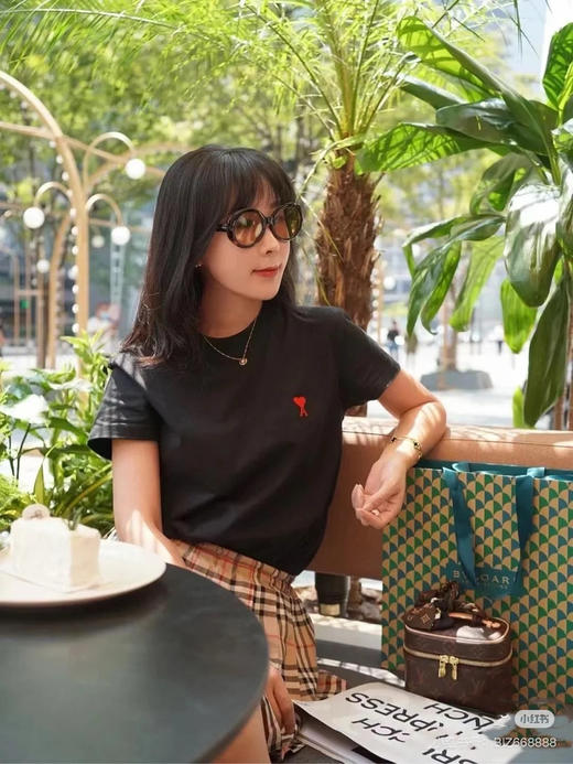 【5月6日 下午14:00 秒杀】返场 Ami纯棉 精梭棉 宽版 情侣T恤 商品图0