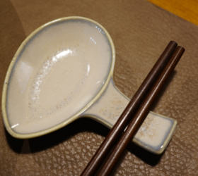 云母白蘸料筷架