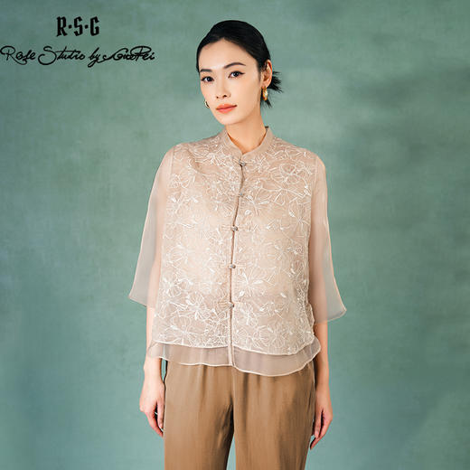 郭培成衣品牌精品系列《悦己花桑蚕丝系列》温暖沙丘七分袖薄上衣 商品图0