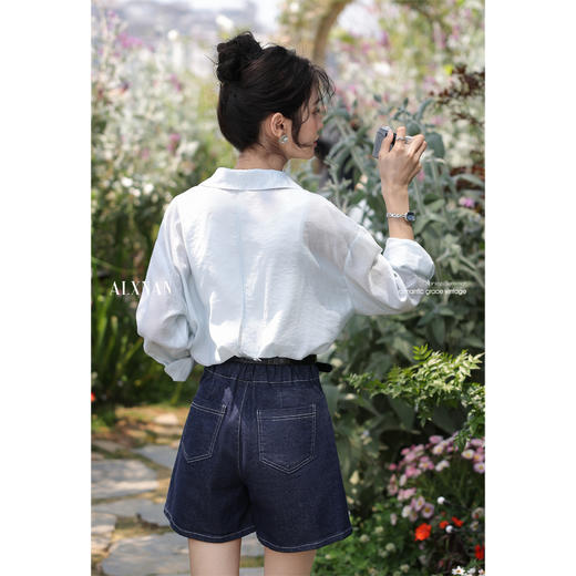 鹿向南 「雨落雅趣」深蓝色高腰百搭牛仔短裤夏新款时尚设计感裤子L55306 商品图3