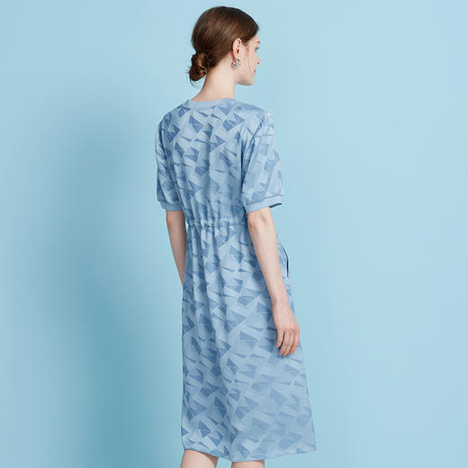 EITIE爱特爱休闲轻运动直筒收腰圆领蓝色短袖连衣裙夏季新款B2507688 商品图4