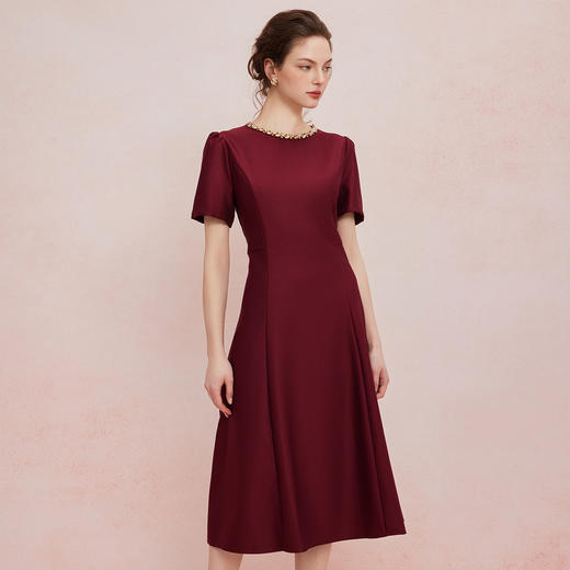 QF861斯尔丽2025夏季新款法式优雅丝毛收腰放摆显高显瘦浪漫钉珠连衣裙 商品图2