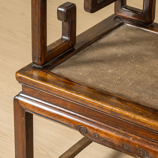 清中期	红木攒接拐子纹扶手椅（一对） 商品图4