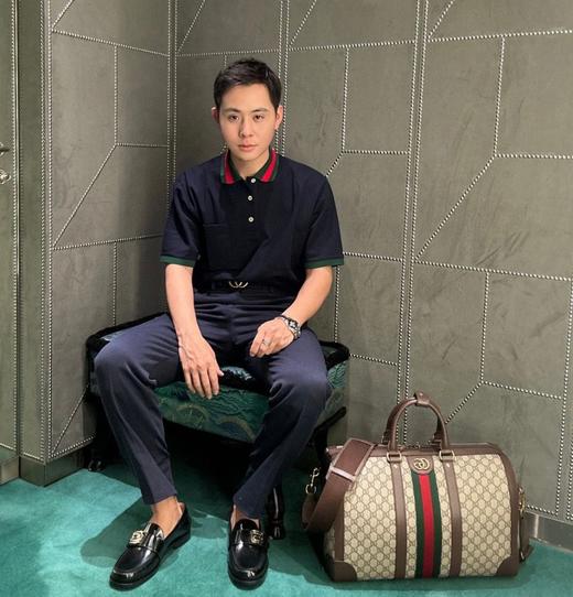 G家经典撞色领丝光珠地棉翻领Polo衫 经典标识性红绿撞色螺纹领 商品图7