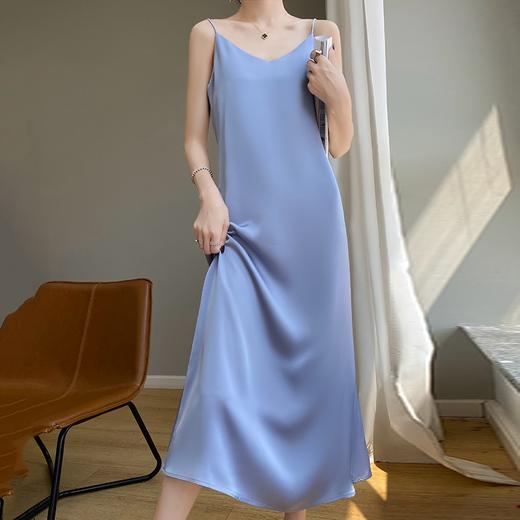 奥伊米 女士丝滑零触感仿真丝面膜吊带V领连衣裙 商品图1