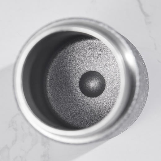 钛迷你保温杯， 钛涂装内胆，  180ml  ，喝到一口安全、放心热水 商品图1