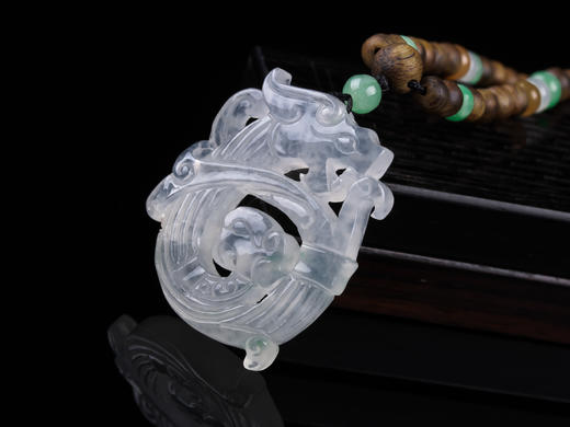 沉香+冰活跃翡翠复古龙挂件 商品图2