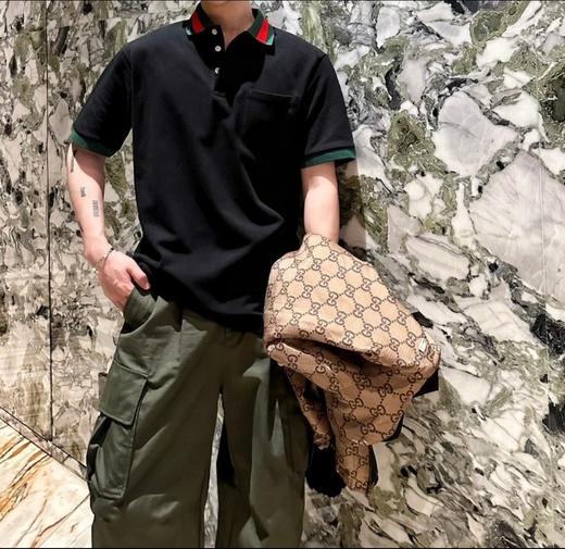 G家经典撞色领丝光珠地棉翻领Polo衫 经典标识性红绿撞色螺纹领 商品图8