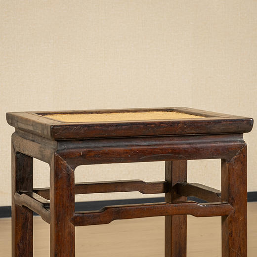 清	黄花梨束腰罗锅枨马蹄腿方凳 商品图3