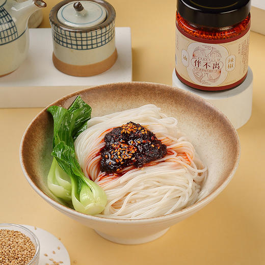 伴不离 油辣椒 油泼辣子辣椒油 180g/瓶 商品图5