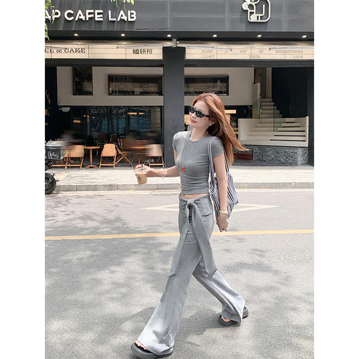 <曾小咸推荐>6.9新品现货秒杀！卖完下架不再补 ！微信粉丝打折价！！腰头系蝴蝶结喇叭休闲裤 日常159.99/件 立减80 秒杀79.99/件！！ 商品图2