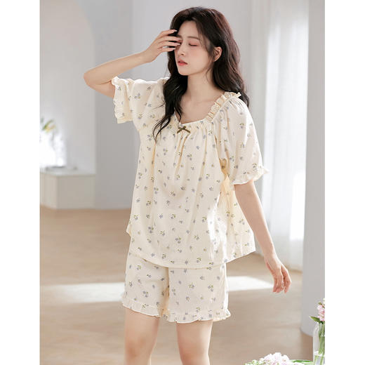 挖到宝🤩3️⃣6️⃣套免Bra印花睡衣🍃把『裸感舒适』穿成诗意，美到犯规【牧棉儿-新中式免Bra云朵棉家居服系列】 云端裸睡自由❗️最适合夏天穿的舒适居家服，带胸垫设计 商品图6