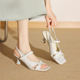 【预售5天】方头细跟一字带凉鞋女夏新款真皮时尚百搭高跟鞋气质露趾凉鞋ZF&25113