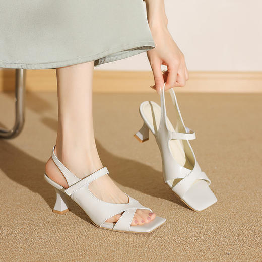 【预售5天】方头细跟一字带凉鞋女夏新款真皮时尚百搭高跟鞋气质露趾凉鞋ZF&25113 商品图0