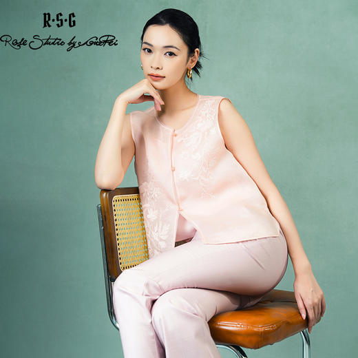 郭培成衣品牌精品系列《悦己花桑蚕丝系列》春日初绽无袖马甲背心 商品图1