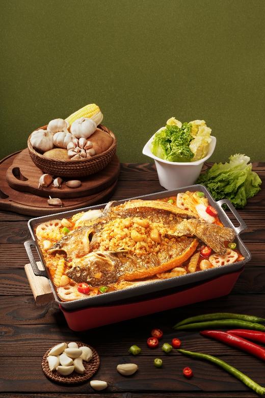 【露营新选择——烤鱼 有买有送】海蓝厨房新品首发，香辣/蒜香/糟粕醋清江烤鱼  鲜鱼宰杀 2人份/条 半成品鮰鱼  加热即食  预制菜天花板  送烤盘 商品图3