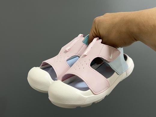 点此购买 耐克夏季包头飞机翼魔术贴儿童凉鞋 ld 316589 商品图5