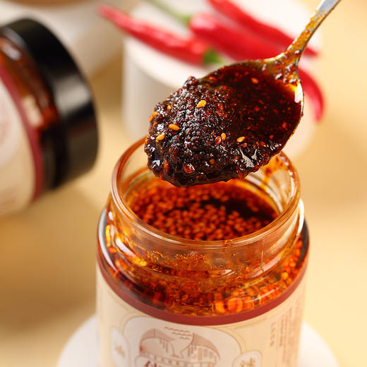 伴不离 油辣椒 油泼辣子辣椒油 180g/瓶 商品图1