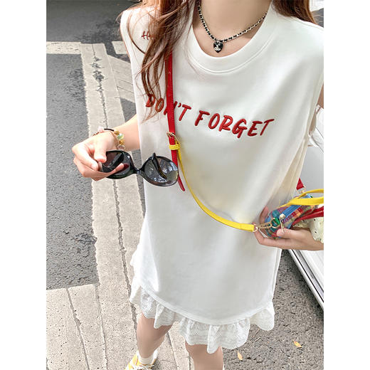 <曾小咸推荐>现货秒杀！微信超特价！甜系字母刺绣假两件宽松背心连衣裙 日常149.99 立减80 秒杀69.99！ 商品图1