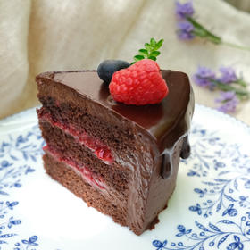 巧克力莓果蛋糕切角 Chocolate Berries Cake Slice