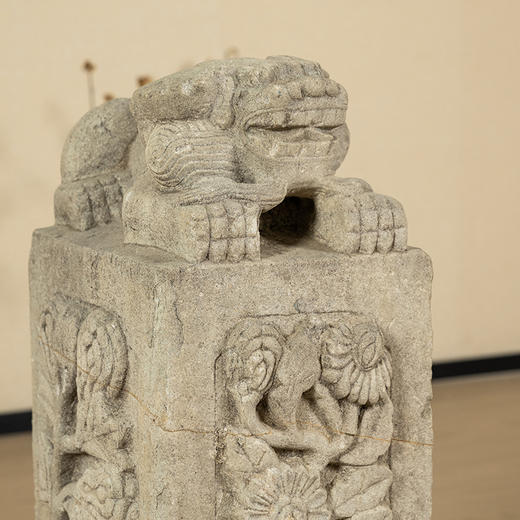 清	石雕狮子花卉纹门当 商品图3