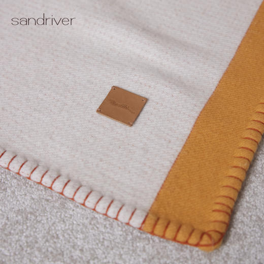 “几何图形”羊绒双色提花毯子SJF97W729N 商品图1