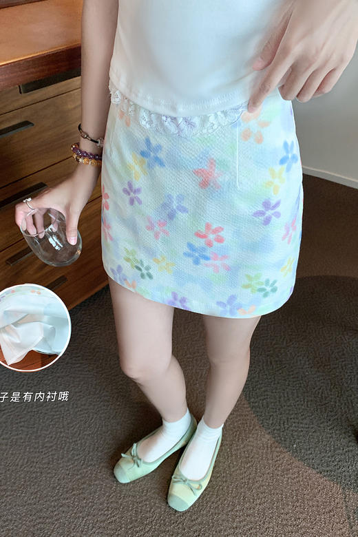 <曾小咸推荐>【现货】氛围感彩色花朵高腰显瘦半身裙 商品图5