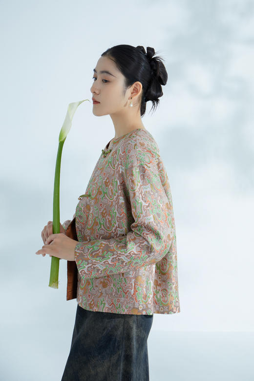 荷言GL 大国风采 五星出东方利中国提花织锦吉祥纹外套 商品图4