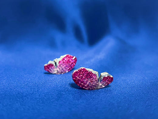 「蝴蝶」 粉色渐变蓝宝石钻石耳钉 商品图0