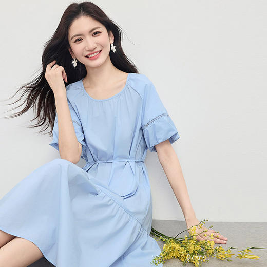 【专属特价】熙世界法式灯笼袖蓝色连衣裙女夏季2025新款通勤休闲圆领a字长裙 商品图3