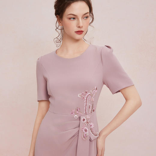 QF873斯尔丽2025夏季新款纯色钉珠腰间收褶显瘦钉珠奢华气质高雅连衣裙 商品图4