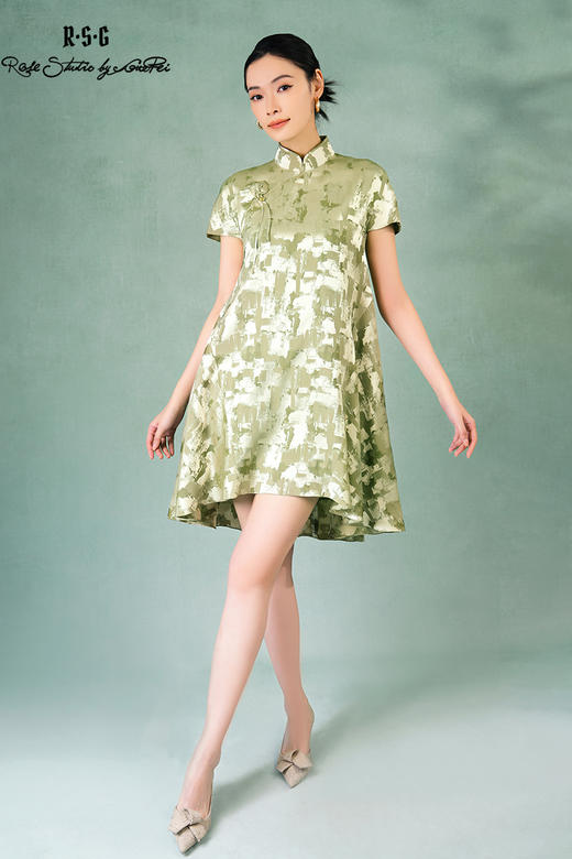 郭培成衣品牌精品系列新中式玫瑰盘扣斜襟改良旗袍 商品图5