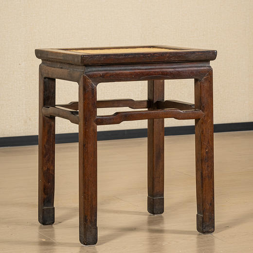 清	黄花梨束腰罗锅枨马蹄腿方凳 商品图1