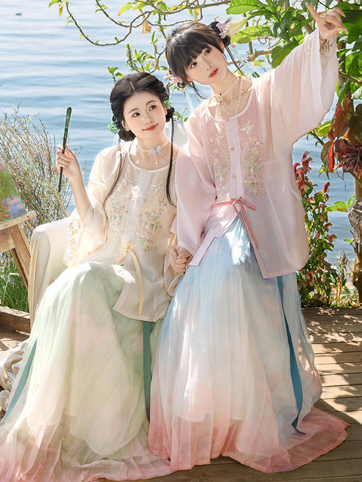 【重回汉唐清瑶】原创圆领对襟衫一片式褶裙套装明制改良汉服女装 商品图0