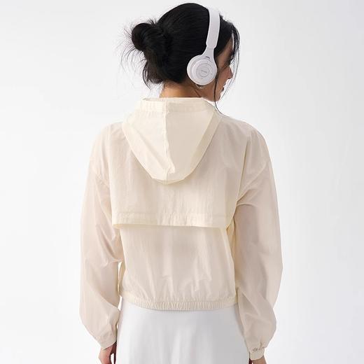 【限时秒】YOGACODE【火树银花系列】2025新款夏季轻薄运动瑜伽外套宽松连帽轻量化透气户外风衣DWN115133 商品图3