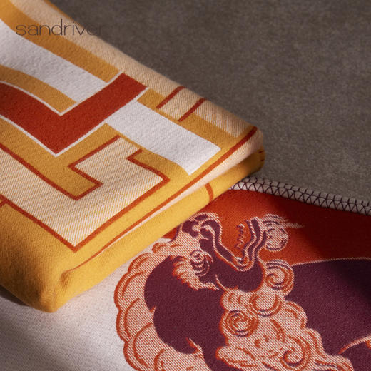 “几何图形”羊绒双色提花毯子SJF97W729N 商品图2